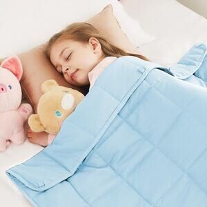 CuteKing Light Blue 5 Pound Weighted Blanket 36" x 48" in Package